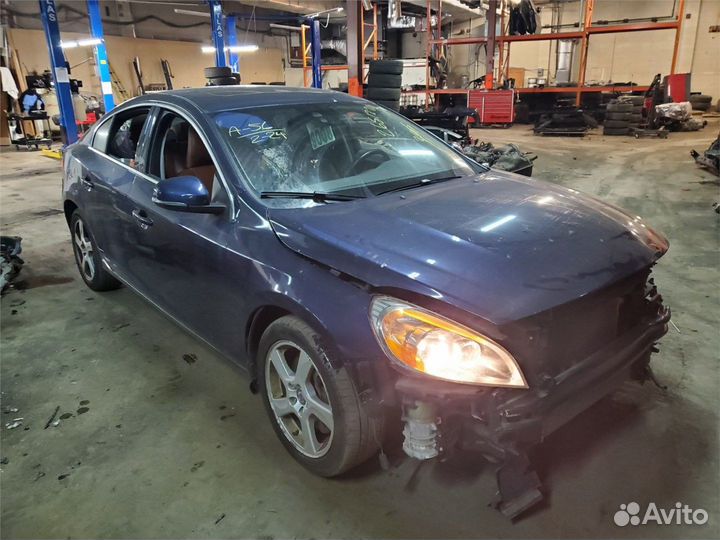 Разбор на запчасти Volvo S60 2010