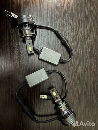 Лампочка головного света H7