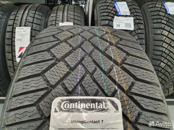 Continental ContiVikingContact 7 215/65 R17
