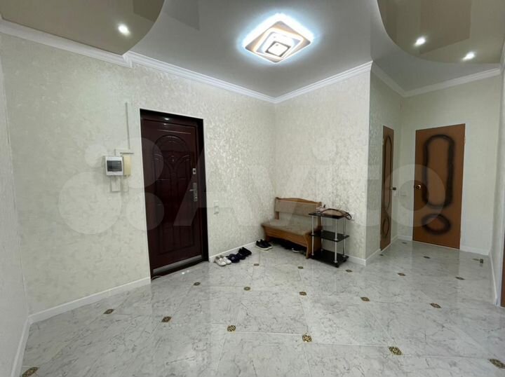 2-к. квартира, 74 м², 5/9 эт.