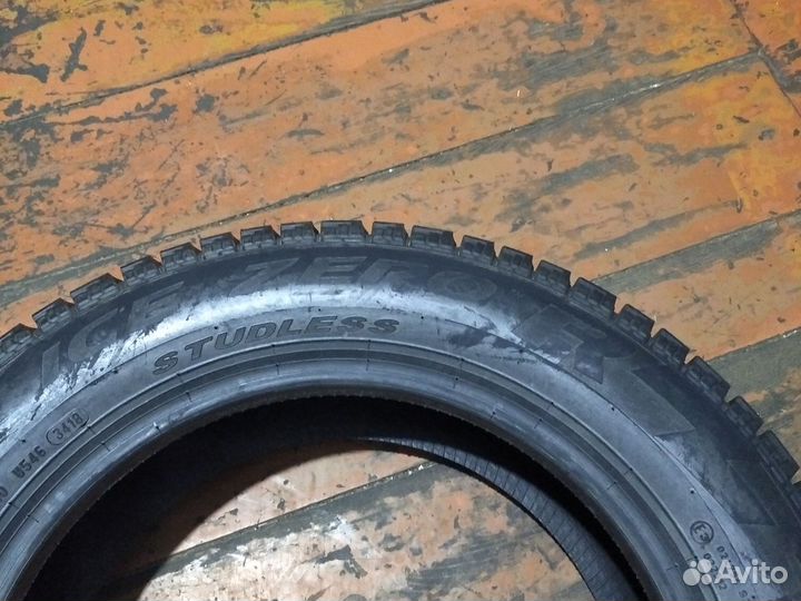 Pirelli Ice Zero FR 185/65 R15 92T