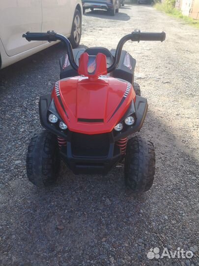 Детский электромобиль