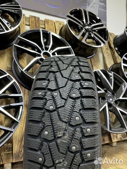 Pirelli Ice Zero 215/70 R16 104T