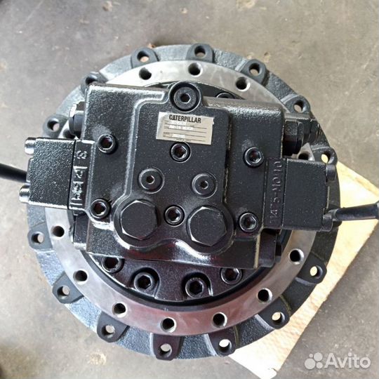 Редуктор хода с гидромотором Caterpillar 330D