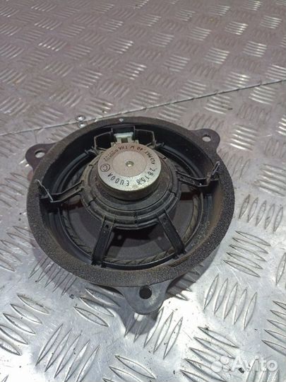 Динамик задний левый Nissan Tiida / C11X хэтчбек