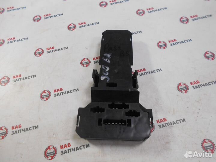 Плата заднего фонаря VW Passat B5