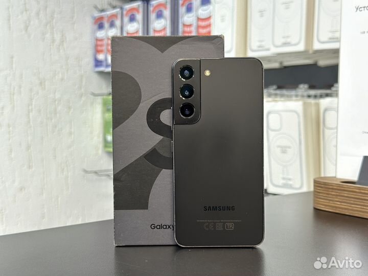 Samsung Galaxy S22, 8/128 ГБ