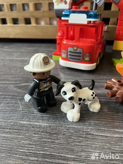 Lego duplo пожарное депо 10903