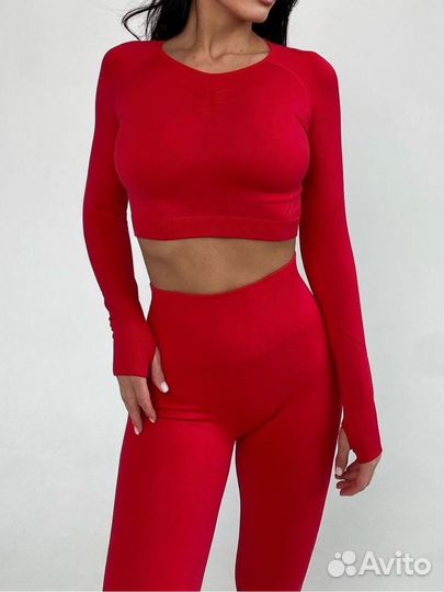 Спортивный костюм, размер S, лосины пуш апп, новый