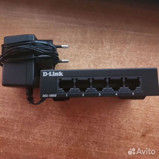 Сетевой коммутатор D-Link DGS-1005D