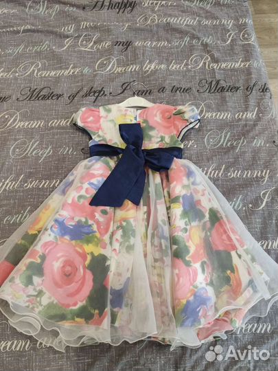 Платье на девочку
