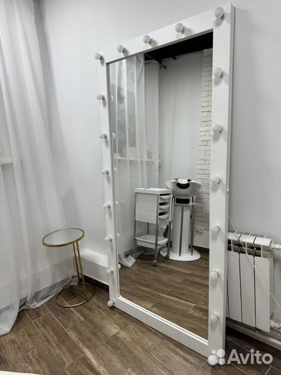 Зеркало с подсветкой