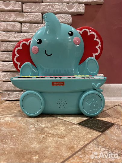 Музыкальный центр Слонёнок Fisher Price