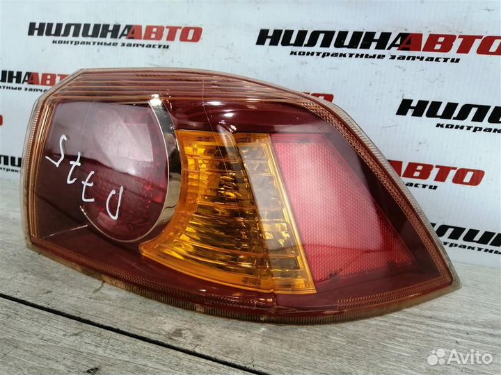 Фонарь правый Митсубиси Лансер 10
