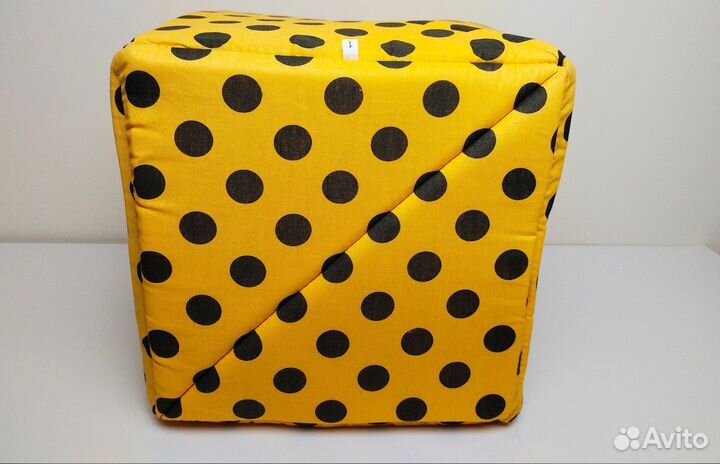 Домик лежанка для кошки и собаки 30х30х30 см