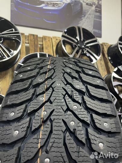 Nokian Tyres Hakkapeliitta 9 245/45 R17 99T