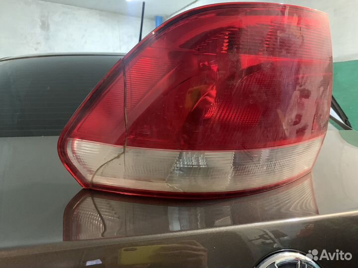 Задний фонарь volkswagen polo 2015