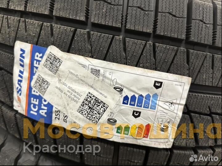 Sailun Ice Blazer Arctic EVO 255/45 R20 105T