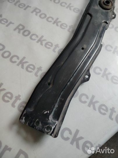 Планка радиатора Nissan Pixo 2012