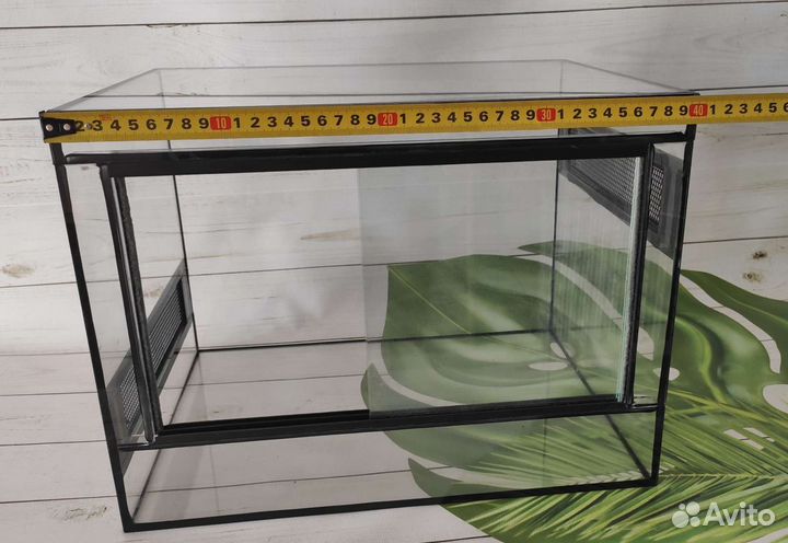 Террариумы и фоны в наличии и под заказ