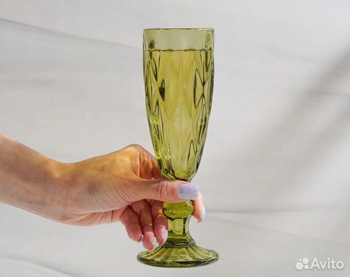 Бокалы для шампанского новые. бронь