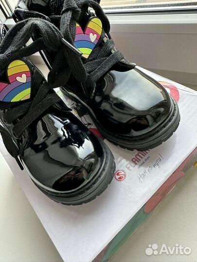 Ботинки лаковые 24