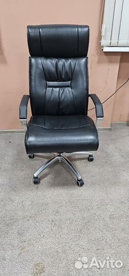 Кресло boss