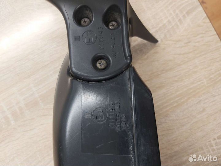 Зеркало subaru legacy BL5 2008год