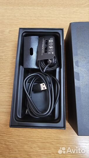 Коробка от смартфона Samsung Galaxy S20