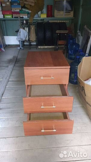 Тумбочка офисная выкатная