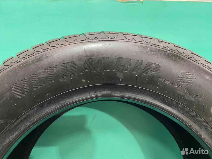 Goodyear UltraGrip 8 205/65 R16