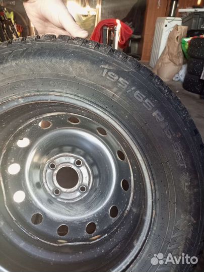 Nokian Tyres Hakkapeliitta 8 195/65 R15 95T