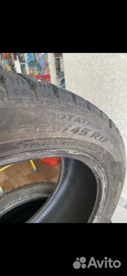 Pirelli Ice Zero 225/45 R17 94T