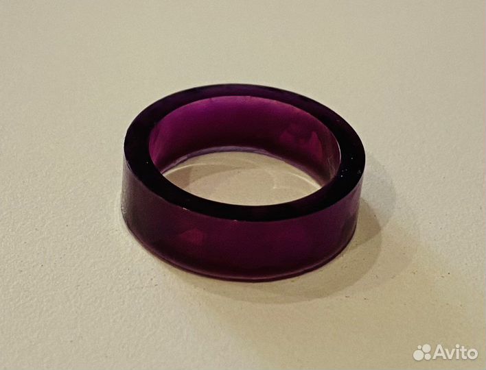 Кольцо из эпоксидной смолы