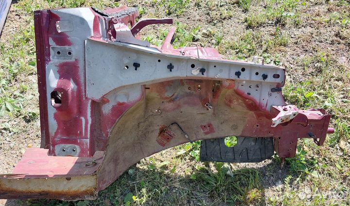 Четверть лонжерон правый Hyundai Verna