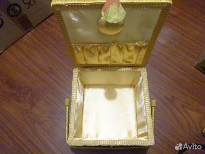 Шкатулка для рукоделия Органайзер для швеи