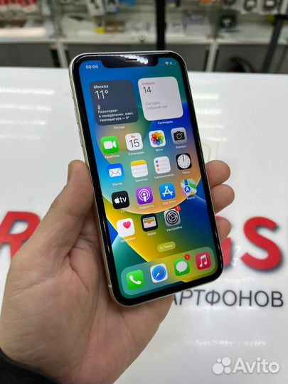 iPhone 11, 64 ГБ