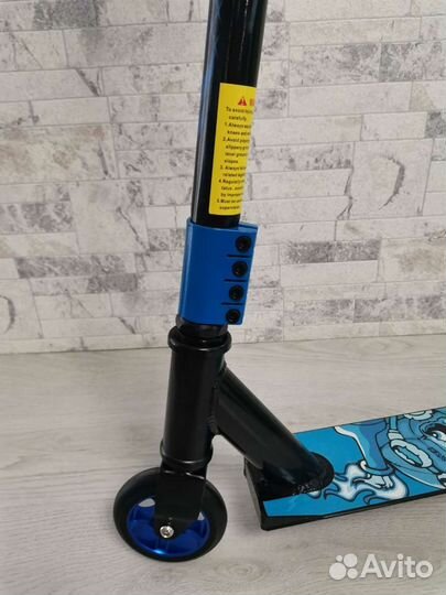 Трюковой самокат новый