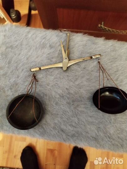 Весы и грузики