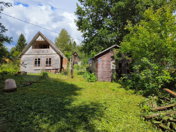 Дача 17 м² на участке 6 сот.
