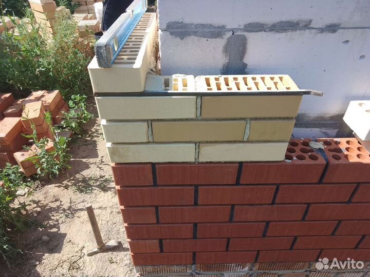 Работа каменщика
