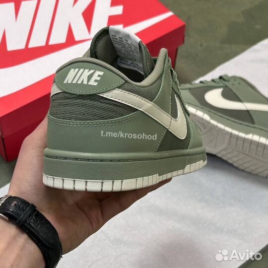 Кроссовки Nike Dunk Low