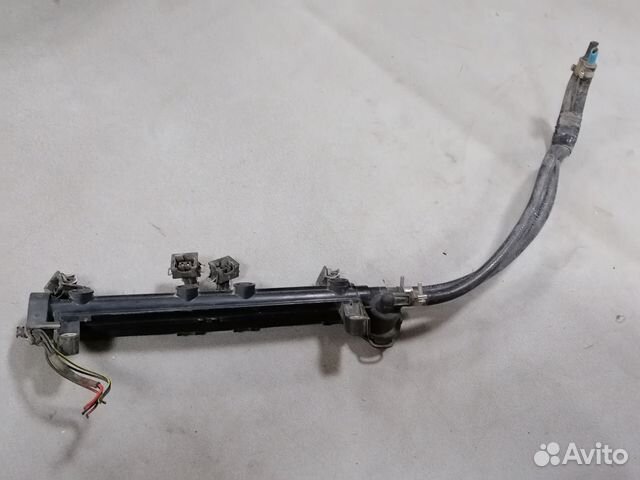 Топливная рампа Volkswagen Golf 4 1997-2006