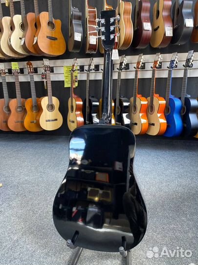 Гитара акустическая