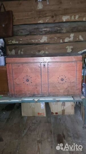 Сундук деревянный старинный