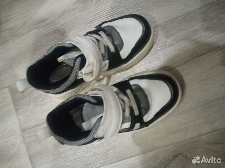 Отдам пакет вещей на мальчика 5 лет