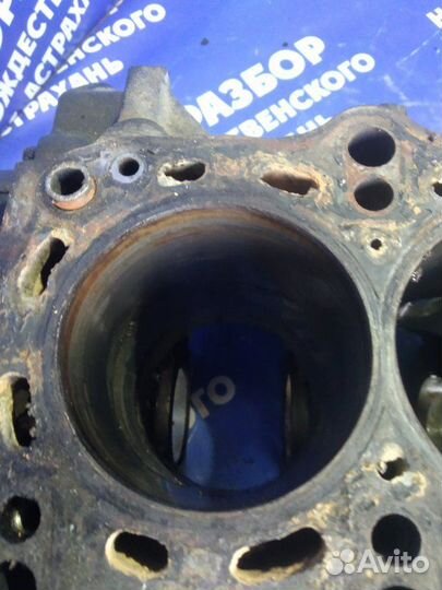 Блок цилиндров Toyota Mark 90 седан 1JZ-GE 1995