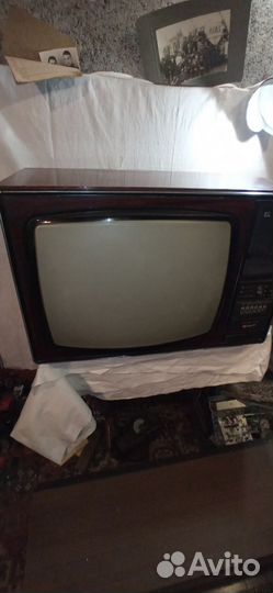 Телевизор ретро СССР