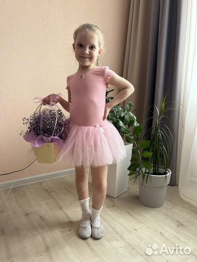 Гимнастический купальник с юбкой пачкой