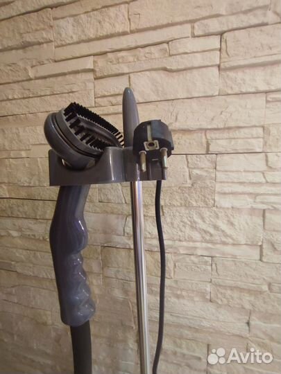 Отпариватель для одежды вертикальный